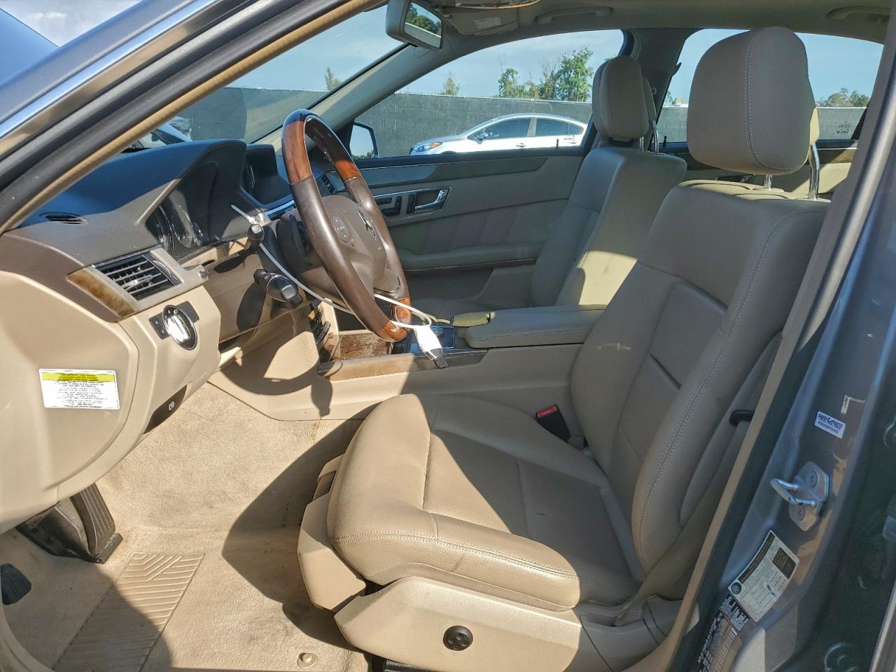 2011 Mercedes-Benz E 350 VIN: WDDHF5GB2BA275622 Lot: 94133885