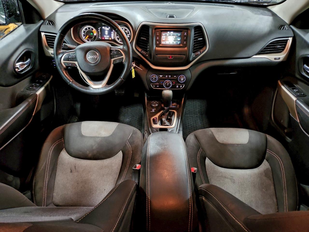 2018 Jeep Cherokee Latitude VIN: 1C4PJMCXXJD578029 Lot: 93673735