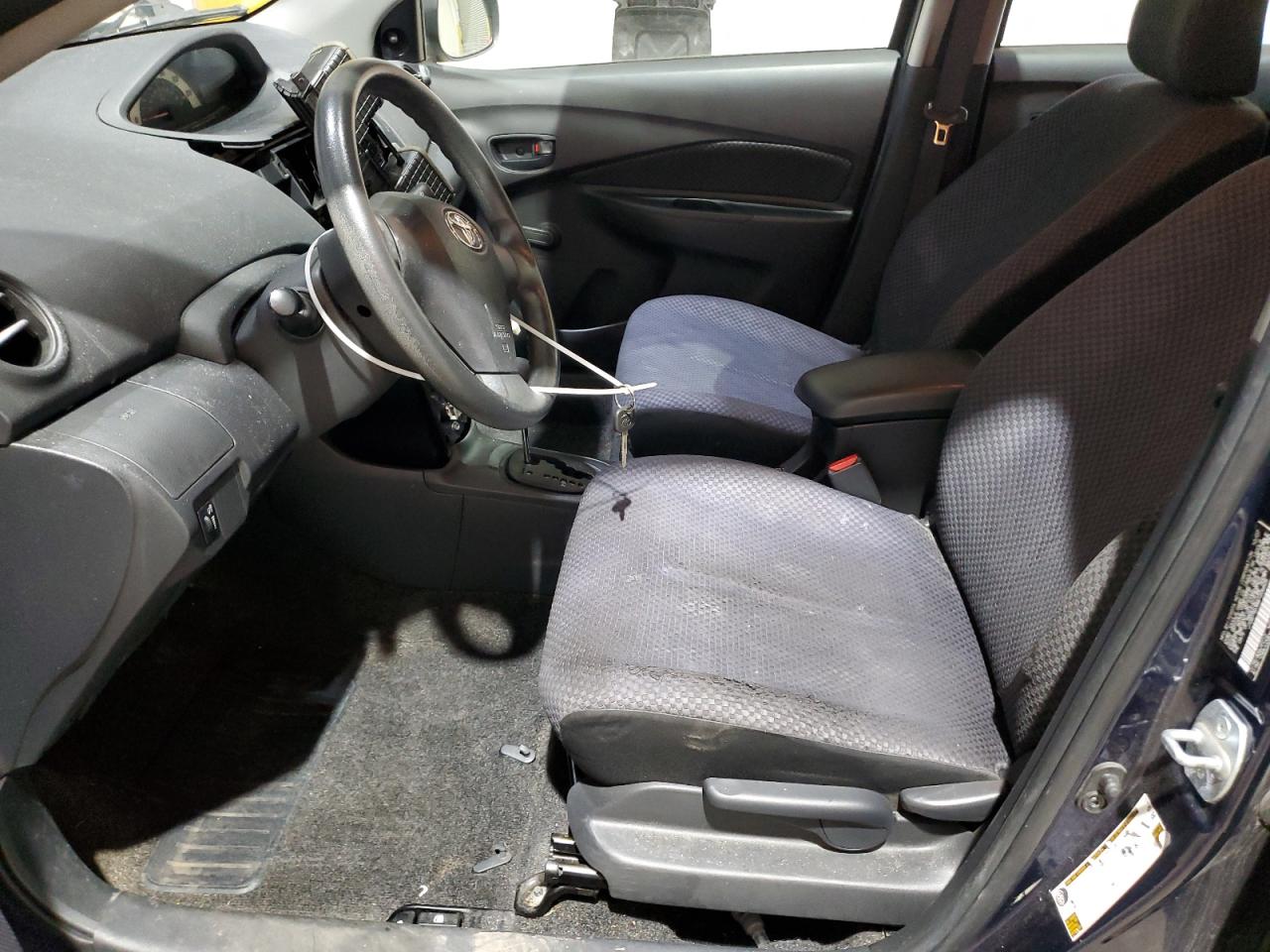 2008 Toyota Yaris VIN: JTDBT923881206605 Lot: 92711255