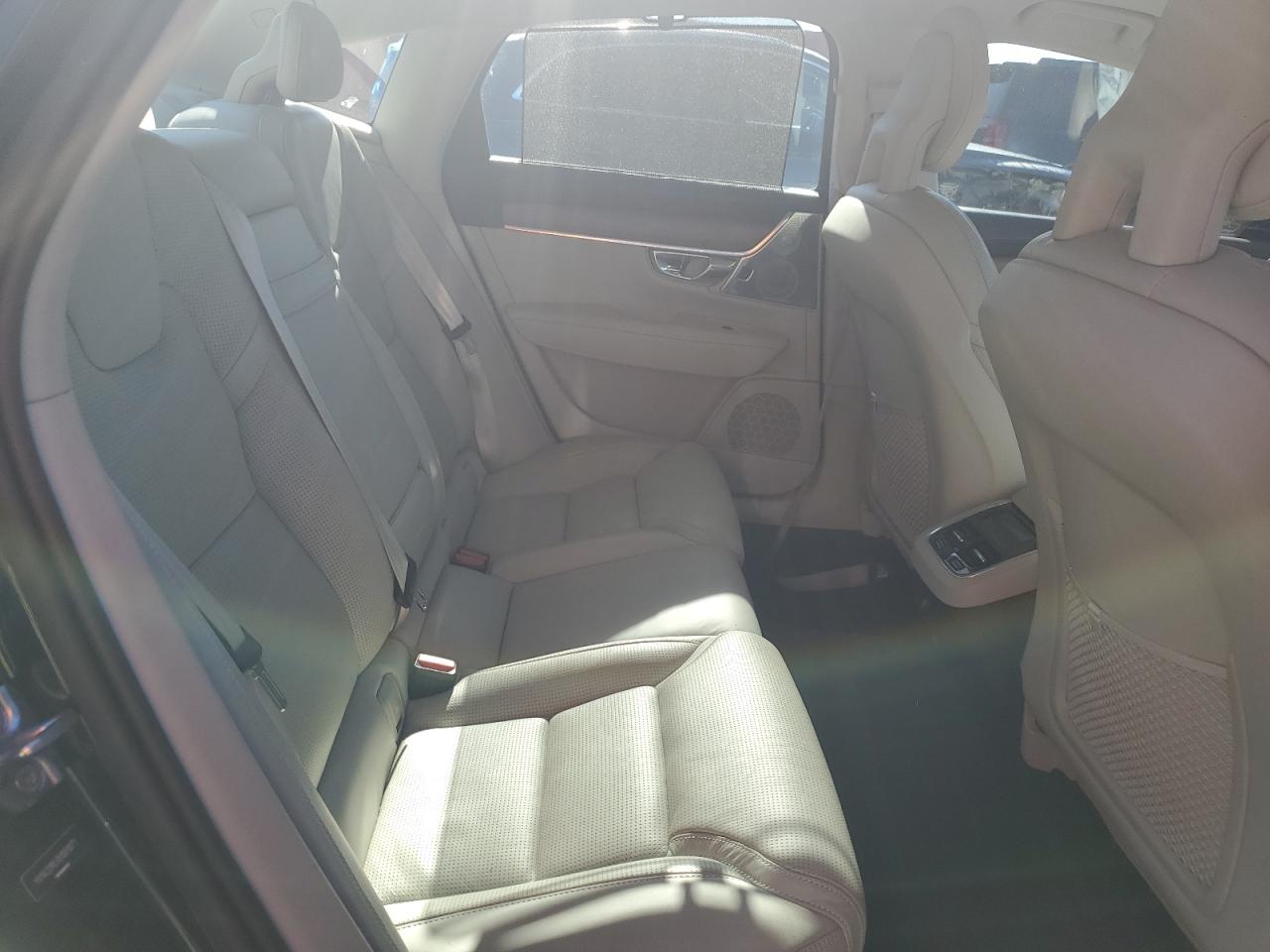 2017 Volvo S90 T6 Inscription VIN: YV1A22ML6H1001071 Lot: 90530135