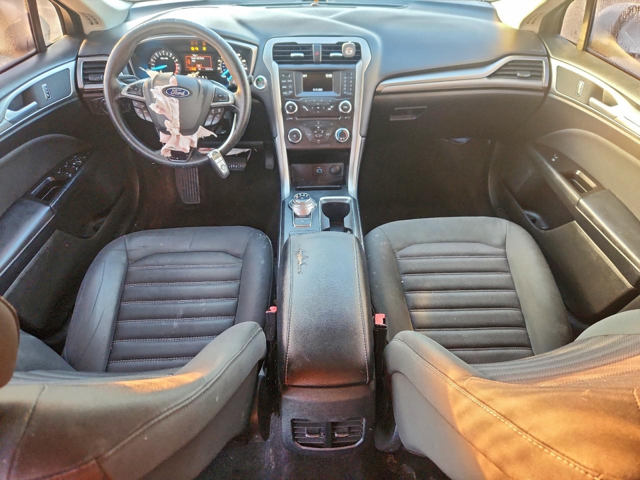 2017 Ford Fusion Se VIN: 3FA6P0H72HR164231 Lot: 94281115