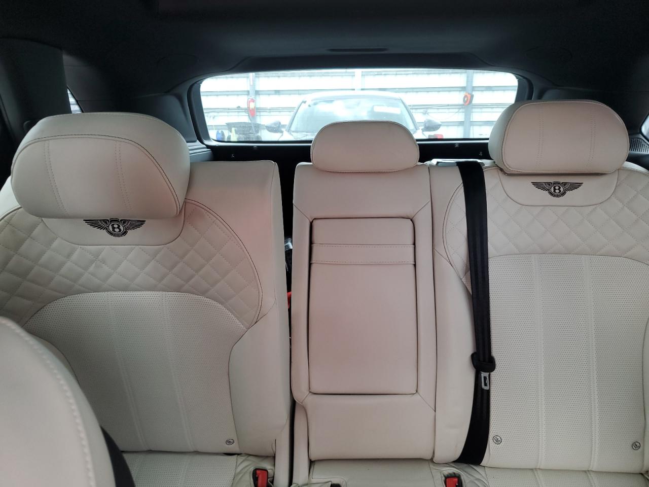 2017 Bentley Bentayga VIN: SJAAC2ZV1HC014037 Lot: 91388065