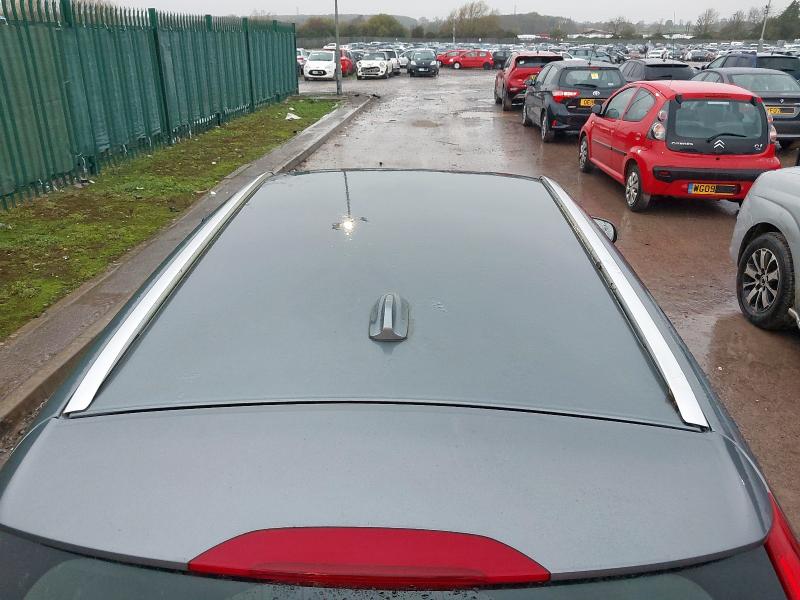 2018 VOLVO V60 CROSS COUNTRY SE NAV 