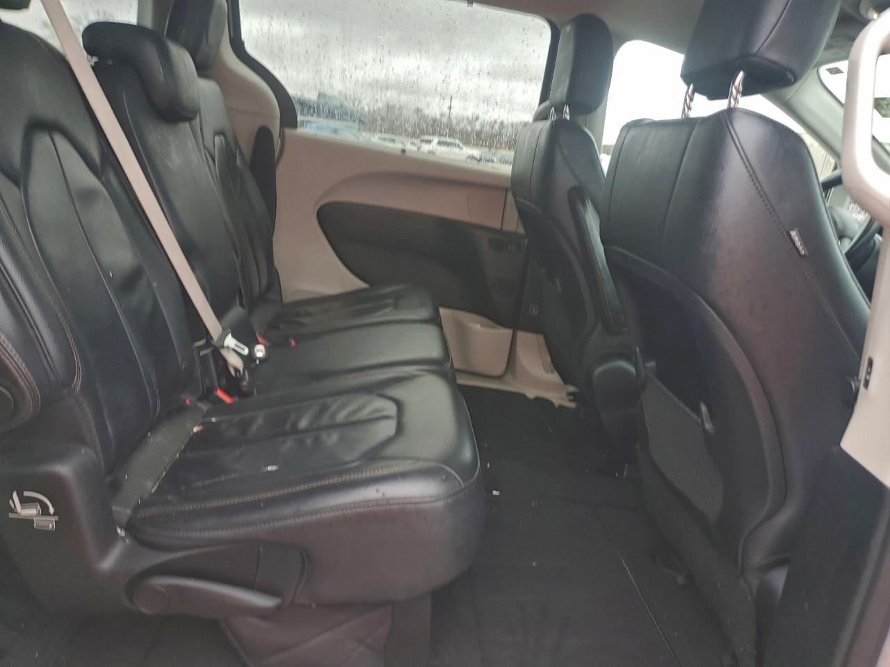 2017 Chrysler Pacifica Touring L VIN: 2C4RC1BG2HR810018 Lot: 93346265