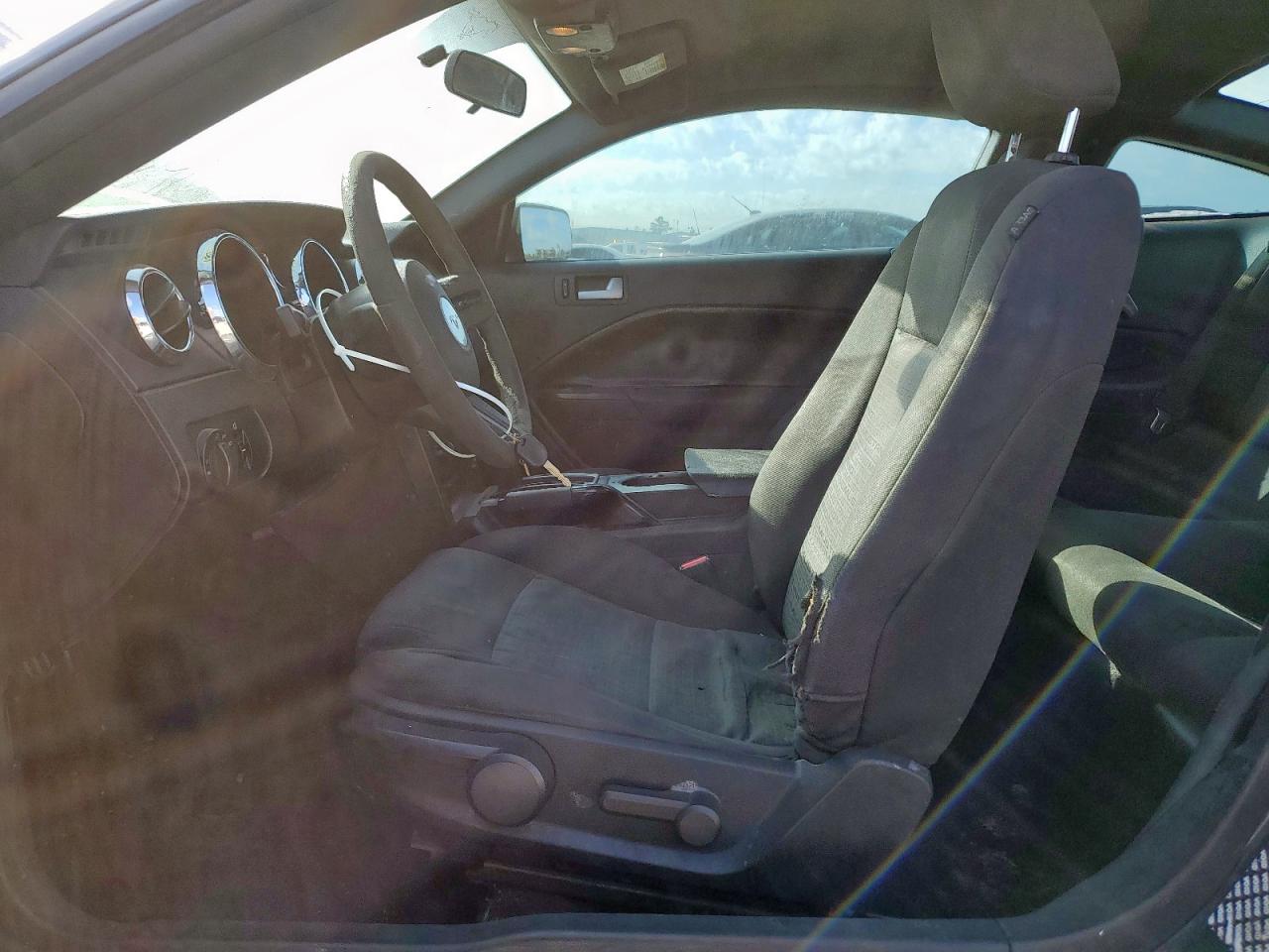 2008 Ford Mustang VIN: 1ZVHT80N985121917 Lot: 85430185