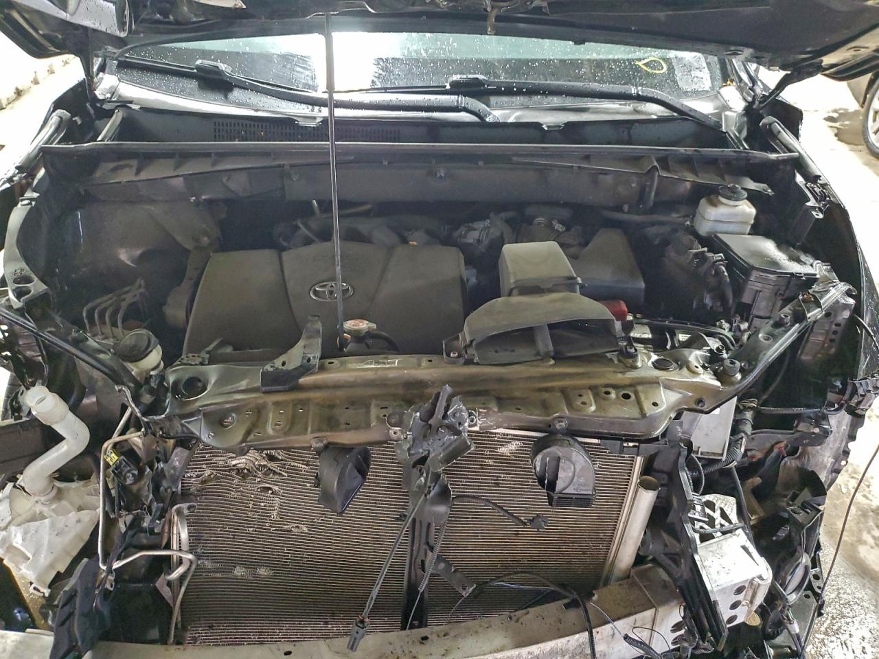 2019 Toyota Highlander Se VIN: 5TDJZRFH4KS622774 Lot: 94045495