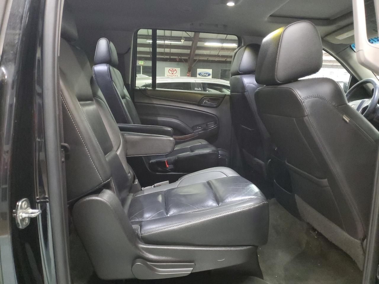 2018 Chevrolet Suburban K1500 Lt VIN: 1GNSKHKC3JR175386 Lot: 92799155