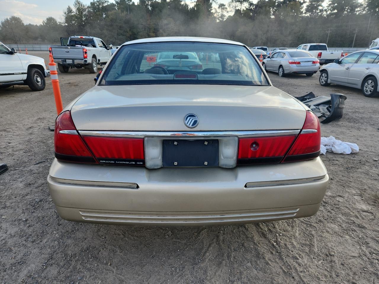1999 Mercury Grand Marquis Gs VIN: 2MEFM74WXXX616269 Lot: 92629125