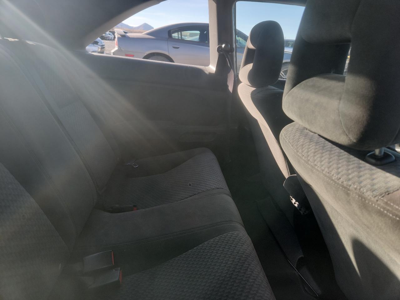 2004 Honda Civic Dx Vp VIN: 1HGEM21104L057253 Lot: 90906625