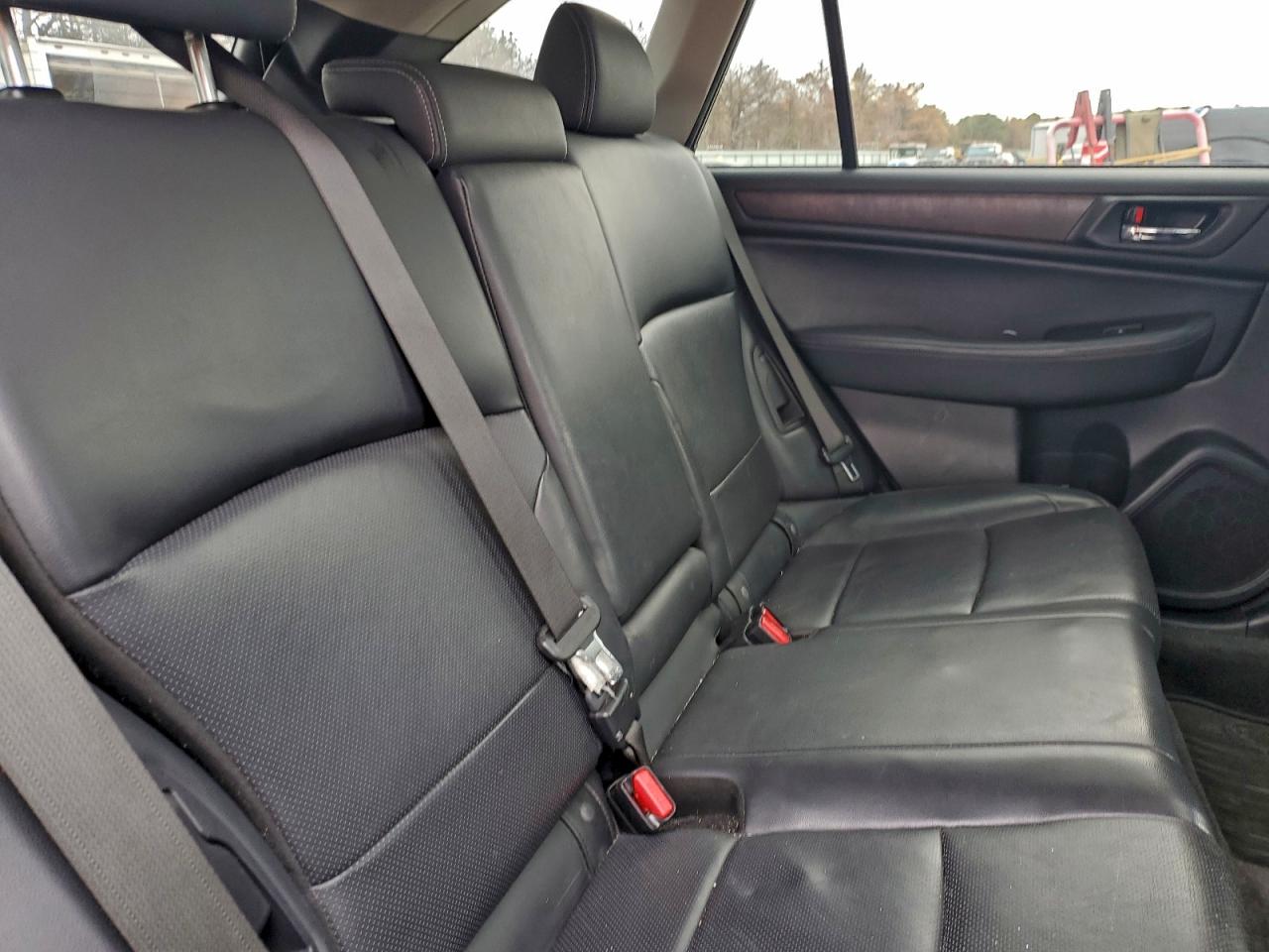 2015 Subaru Outback 3.6R Limited VIN: 4S4BSENC6F3251935 Lot: 94637965