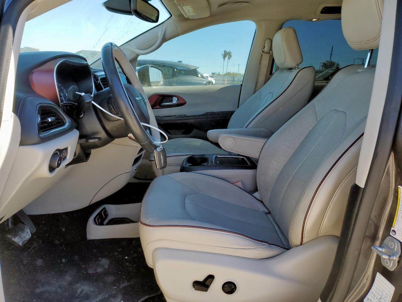 2020 Chrysler Pacifica Limited VIN: 2C4RC1GGXLR143670 Lot: 92304775