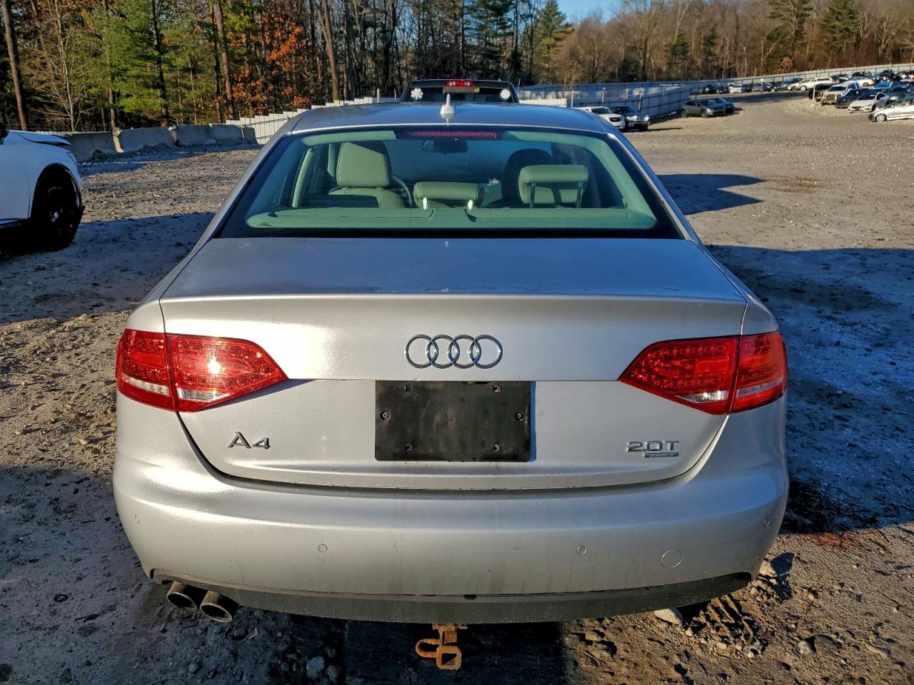 2010 Audi A4 Premium Plus VIN: WAUHFAFL3AN059294 Lot: 94163055