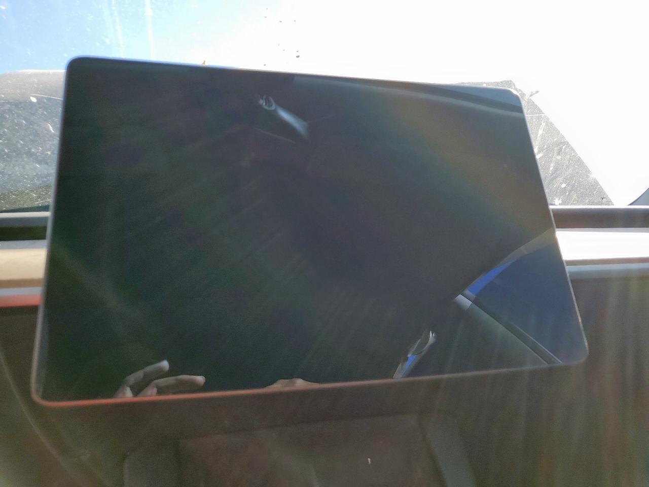 2022 Tesla Model 3 VIN: 5YJ3E1EB1NF233912 Lot: 92195565