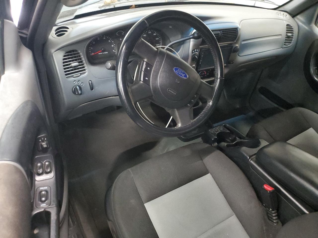 2005 Ford Ranger Super Cab VIN: 1FTZR45E55PA05542 Lot: 93218425