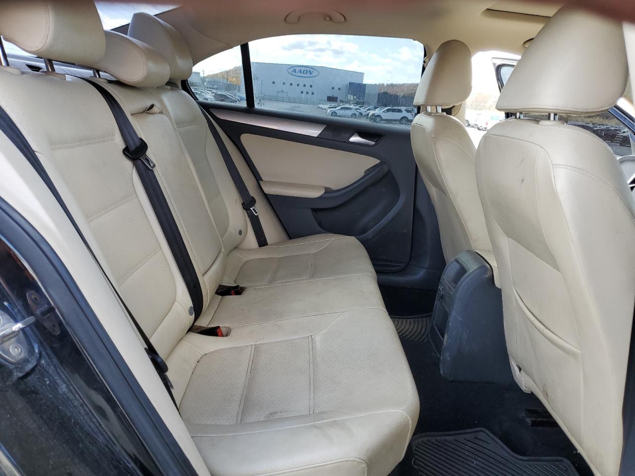 2017 Volkswagen Jetta Se VIN: 3VWB67AJXHM305325 Lot: 92699105