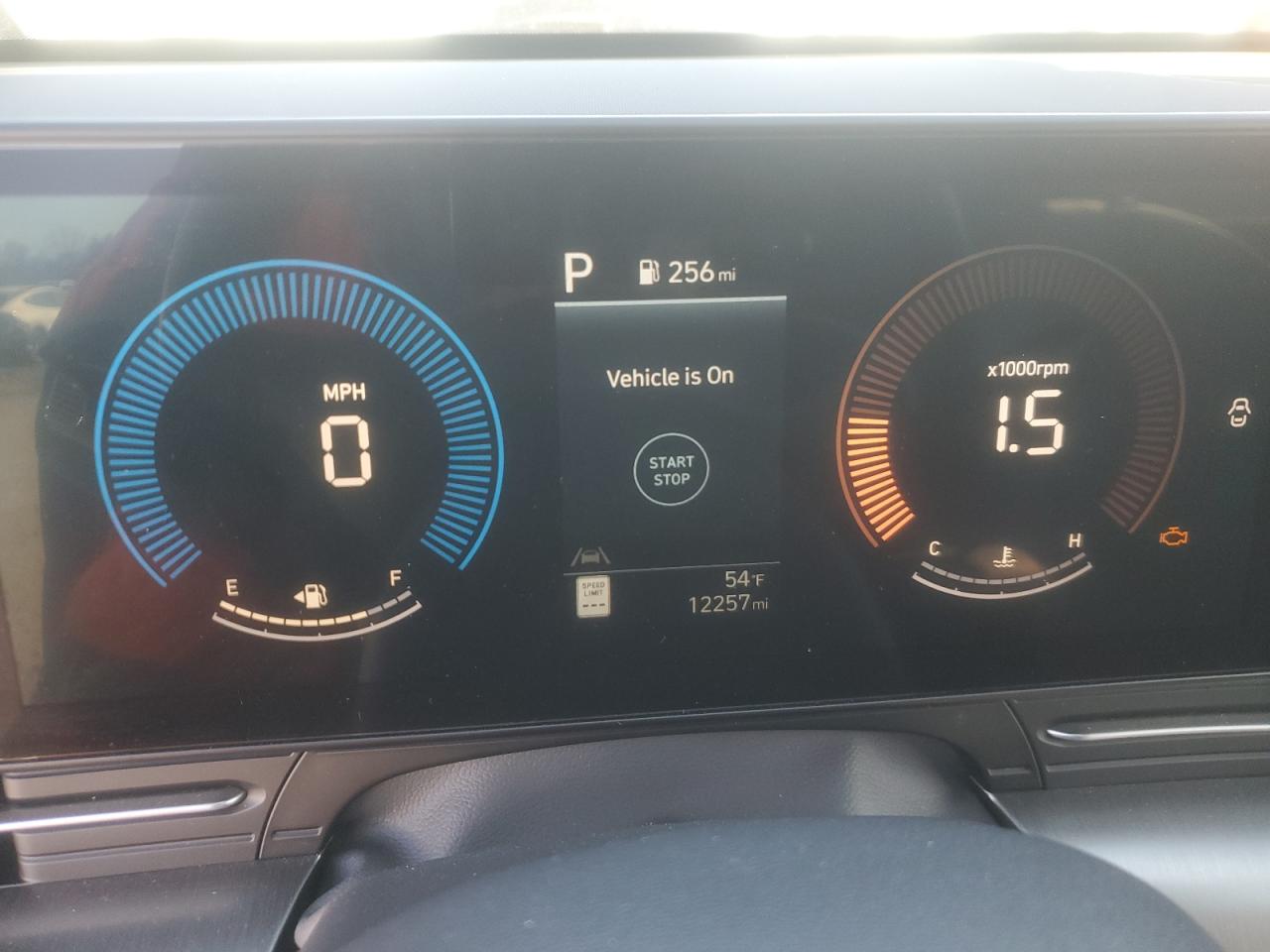 2025 Hyundai Kona Sel VIN: KM8HBCAB6SU270663 Lot: 92420295