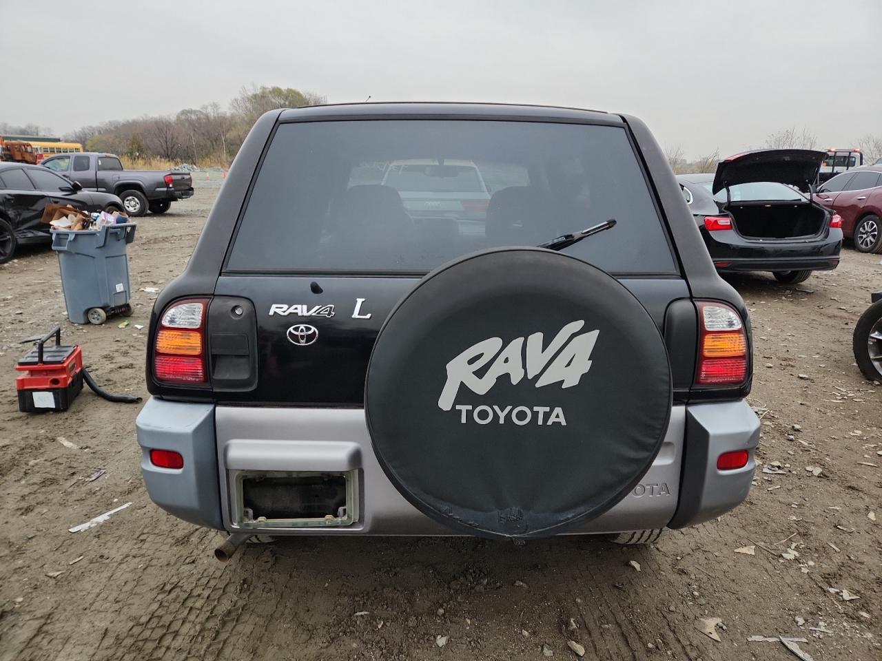 1998 Toyota Rav4 VIN: JT3HP10V0W7097267 Lot: 92951365