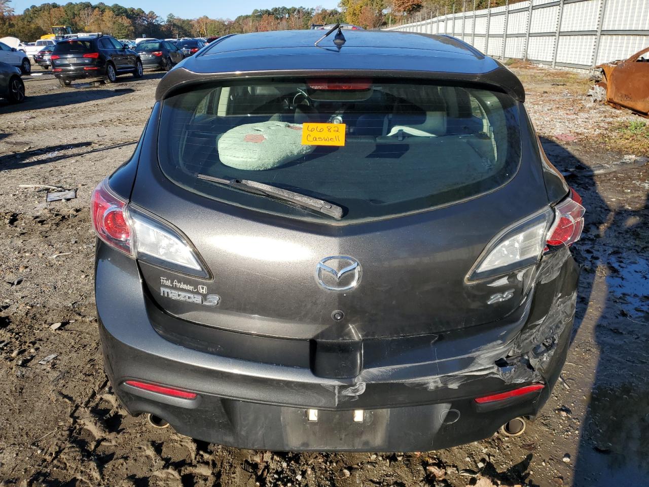 2011 Mazda 3 S VIN: JM1BL1M58B1406682 Lot: 85416505