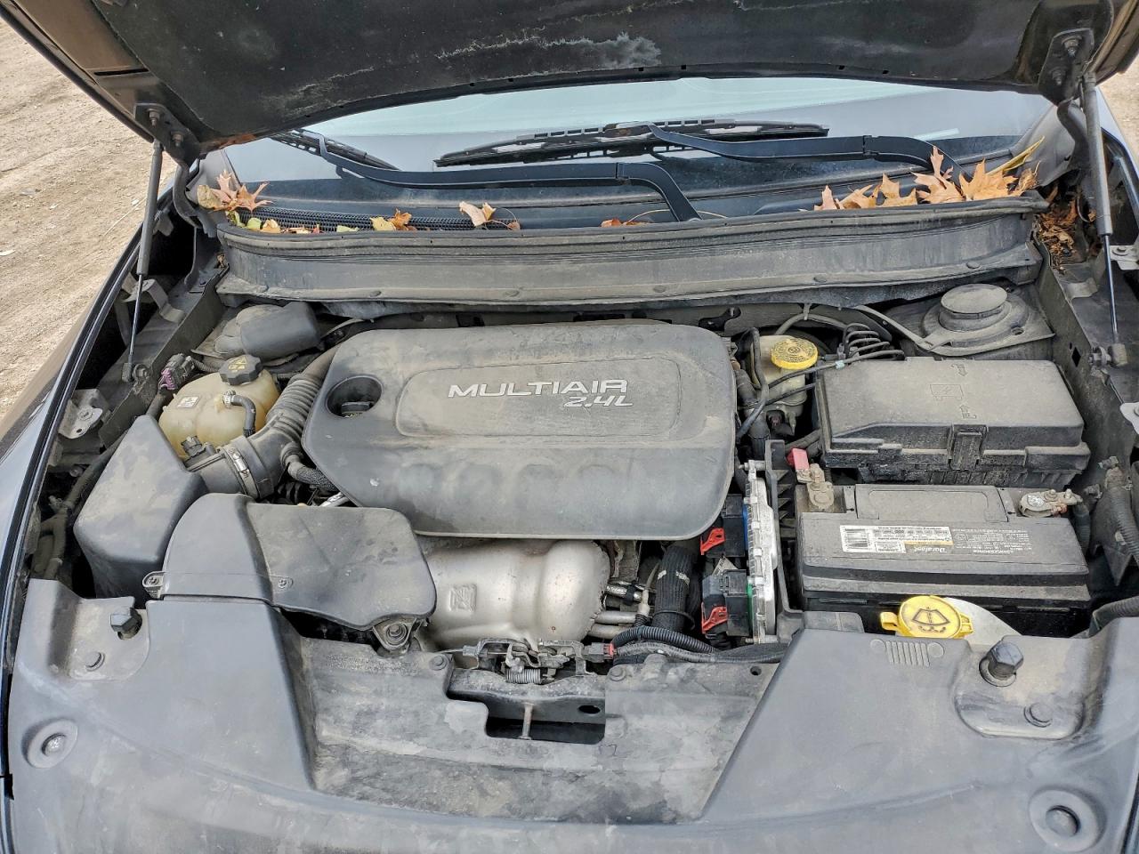 2015 Jeep Cherokee Latitude VIN: 1C4PJMCB4FW793907 Lot: 93752025