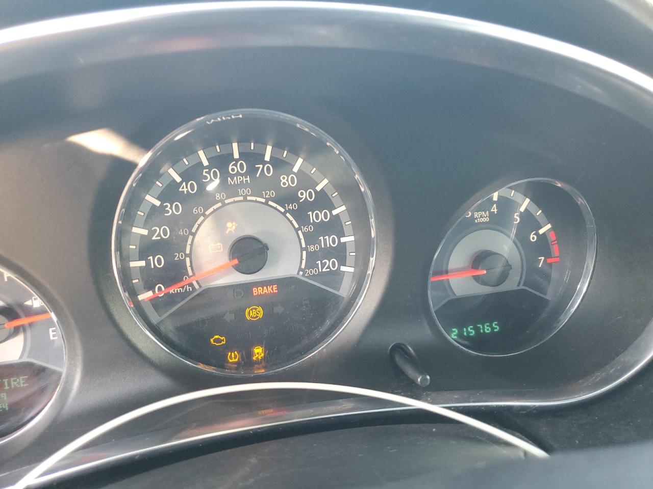 2013 Chrysler 200 Touring VIN: 1C3CCBBB5DN695703 Lot: 92867185