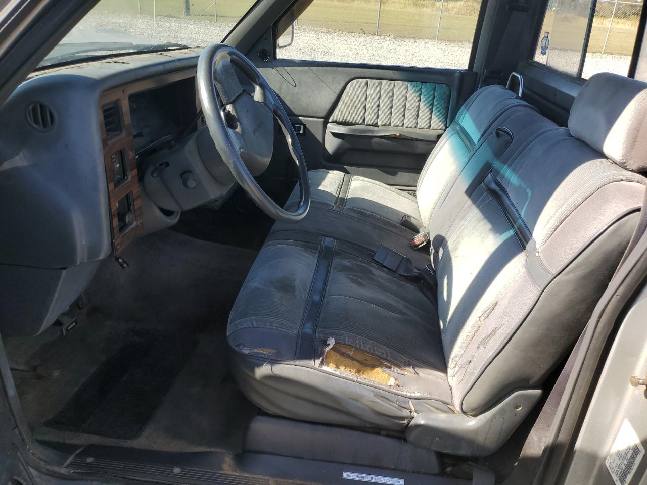 1992 Dodge Dakota VIN: 1B7FL26Y5NS633468 Lot: 92417805