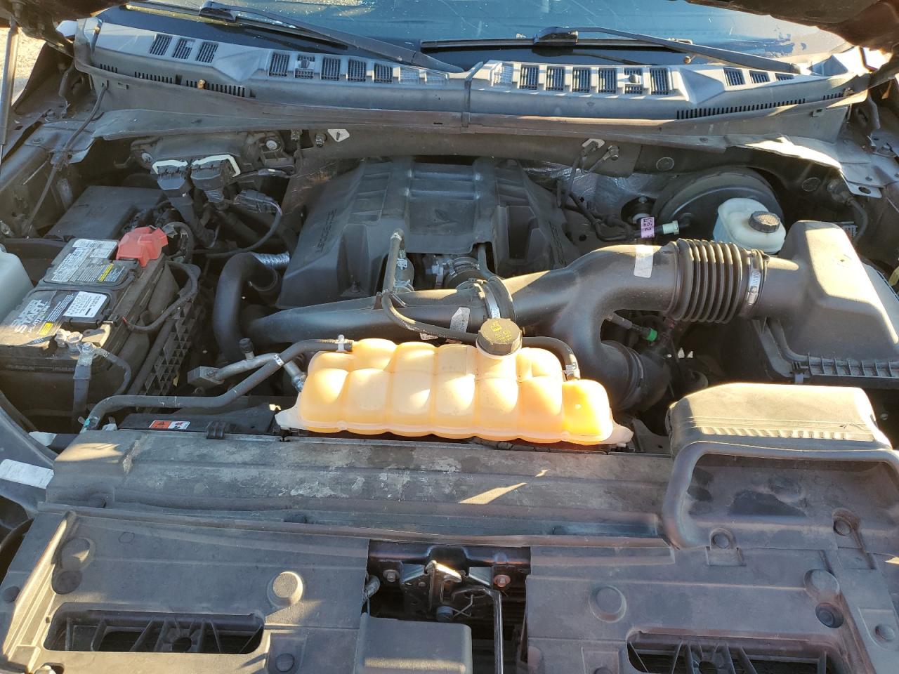 2015 Ford F150 Supercrew VIN: 1FTEW1CP3FKE28130 Lot: 91386075