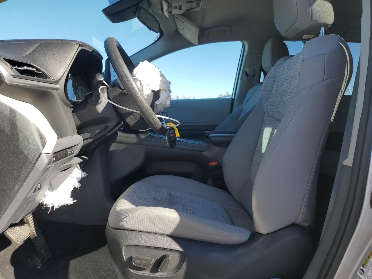 2022 Toyota Sienna Le VIN: 5TDKRKEC1NS108953 Lot: 92802395