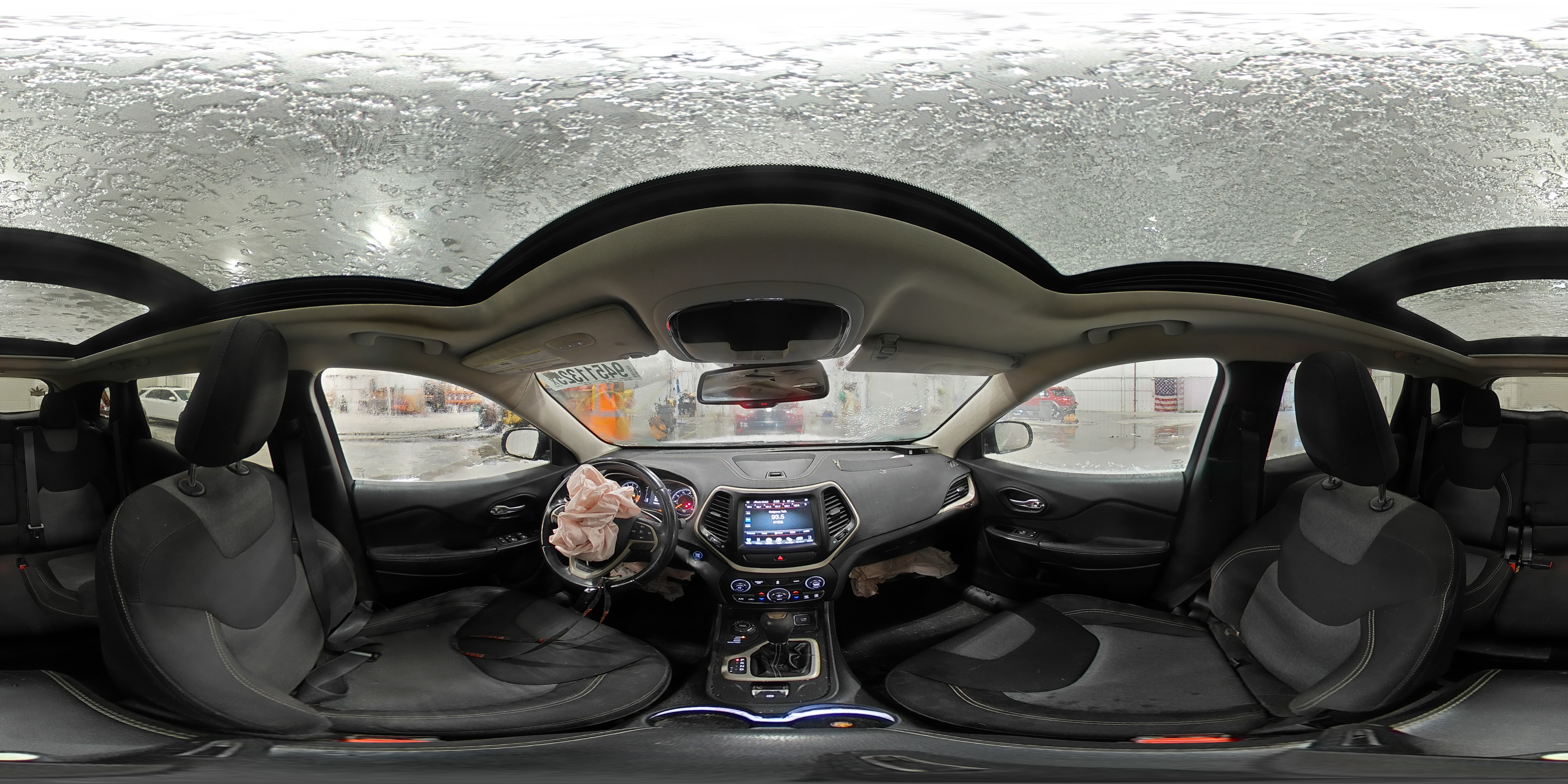 2014 Jeep Cherokee Latitude VIN: 1C4PJMCS7EW246208 Lot: 94511325