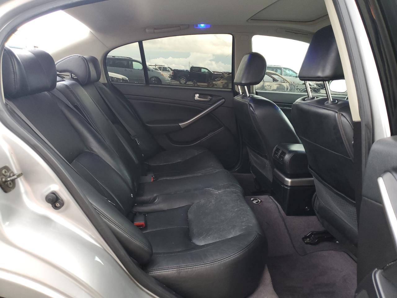 2003 Infiniti G35 VIN: JNKCV51E33M004710 Lot: 92945805