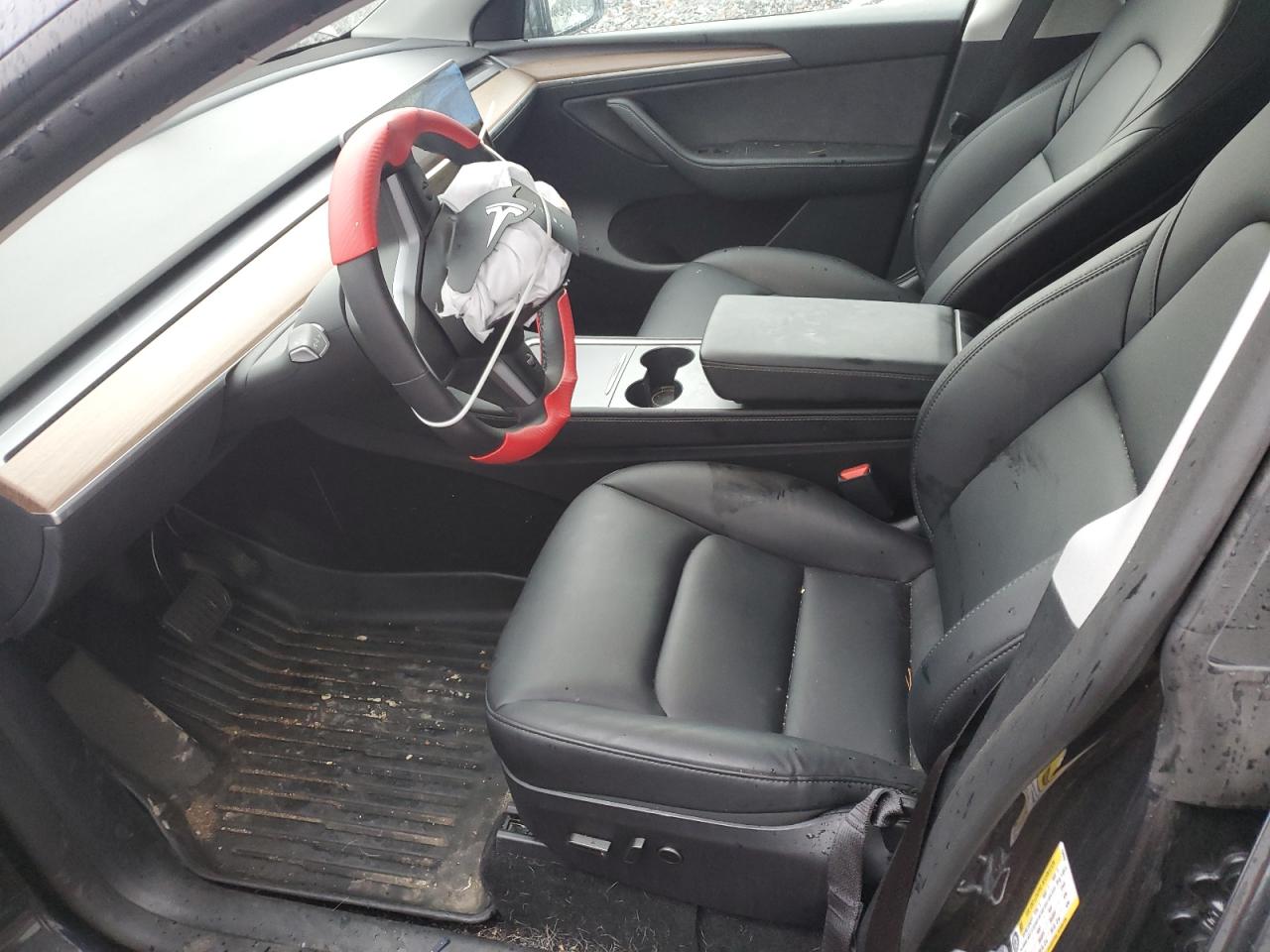 2024 Tesla Model Y VIN: 7SAYGDED3RF154933 Lot: 81467235