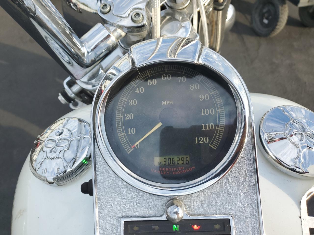 2004 Harley-Davidson Flstci VIN: 1HD1BWB124Y048581 Lot: 92631745