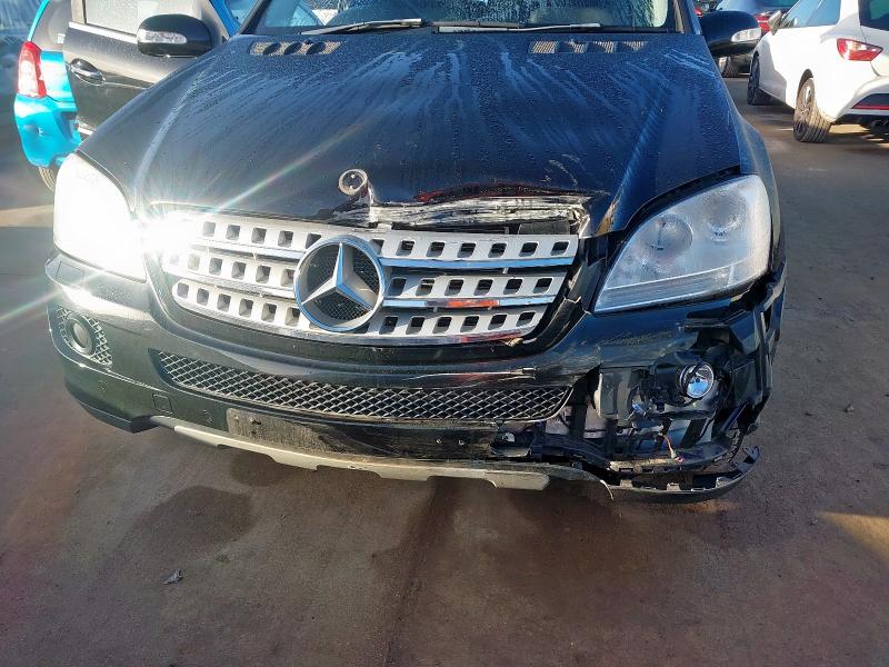 2006 MERCEDES-BENZ M CLASS ML350 SE 5DR TIP AUTO