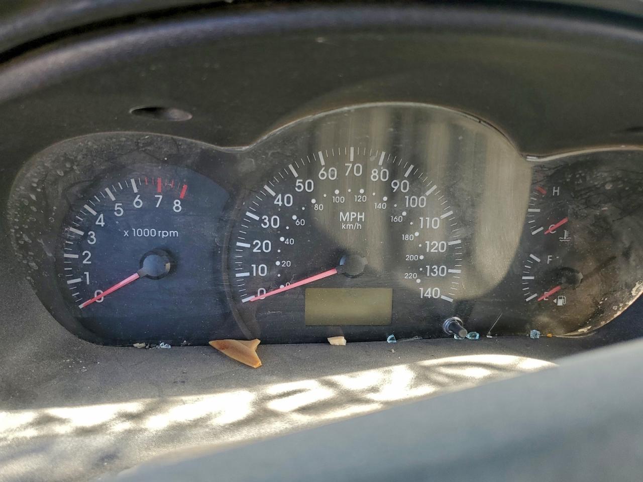 2005 Kia Spectra Lx VIN: KNAFE121055201332 Lot: 94395675