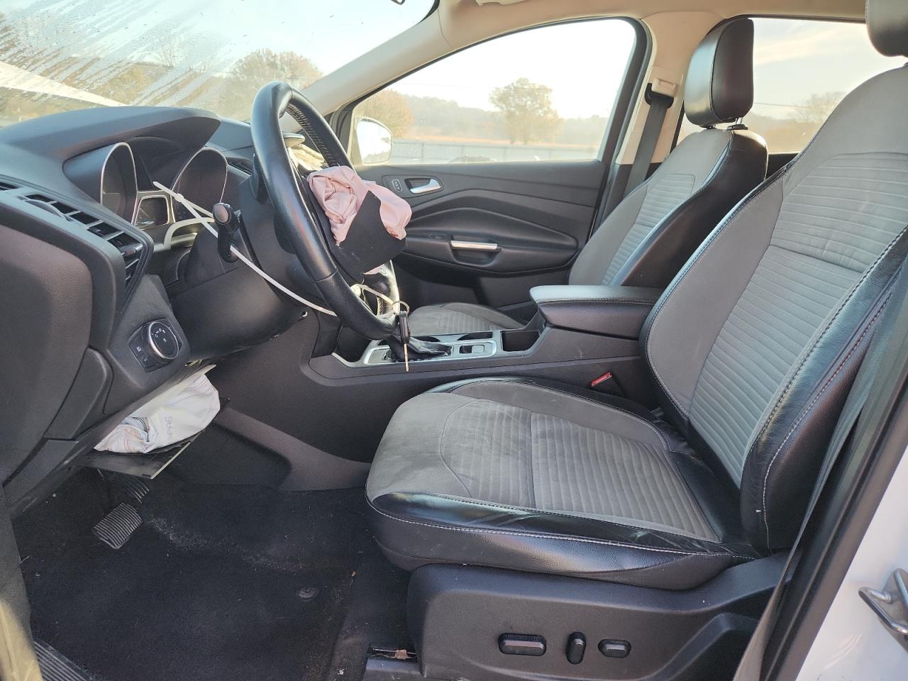 2018 Ford Escape Se VIN: 1FMCU0GD0JUD58148 Lot: 92808075