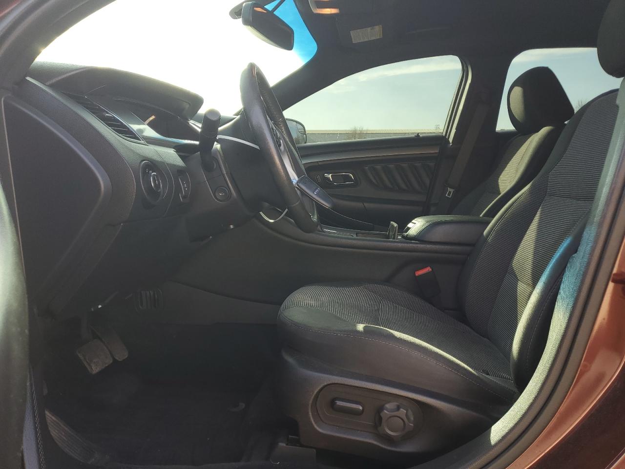 2015 Ford Taurus Sel VIN: 1FAHP2H86FG148390 Lot: 92480555