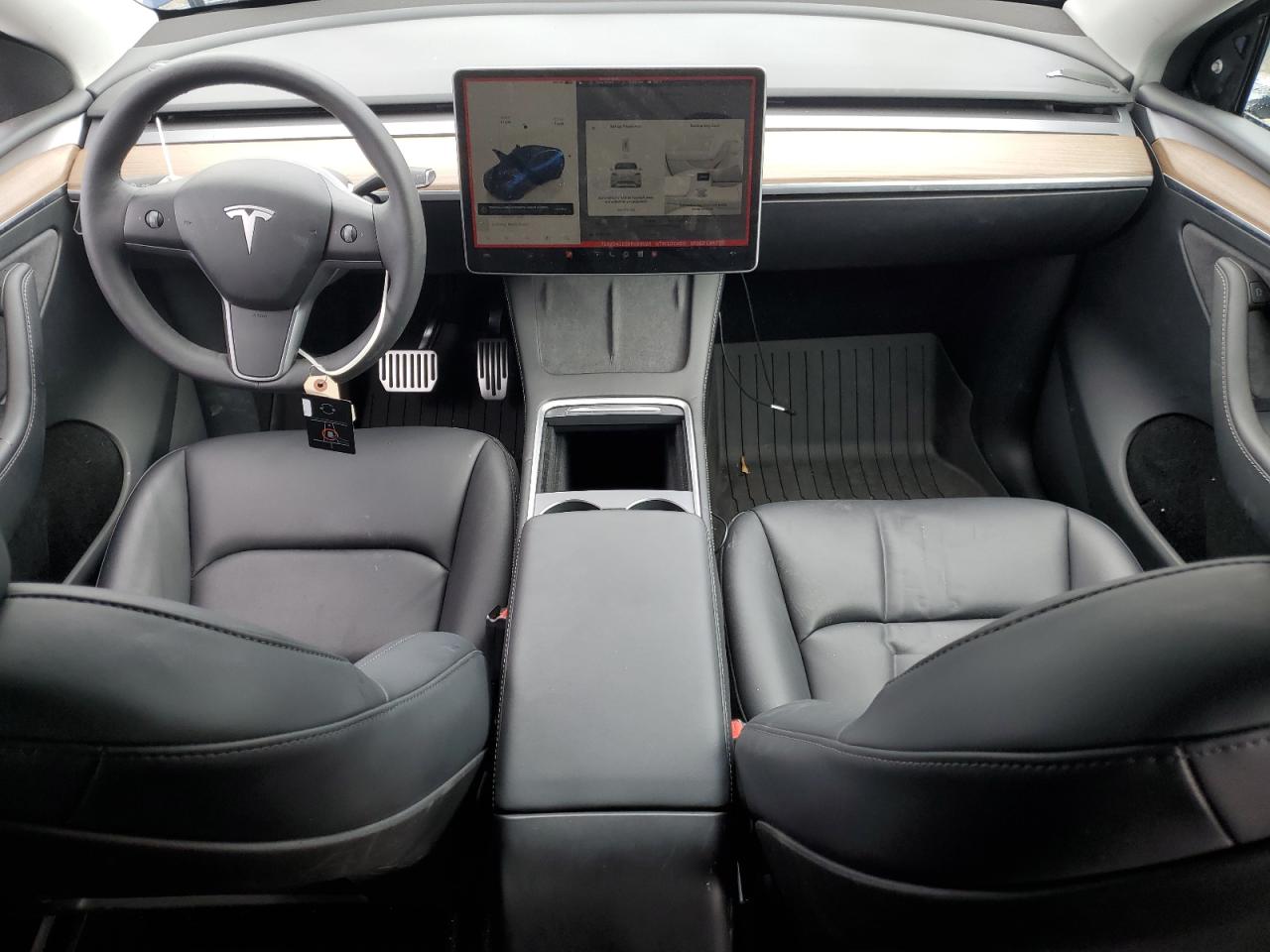 2024 Tesla Model Y VIN: 7SAYGAEE8RF088998 Lot: 92431515