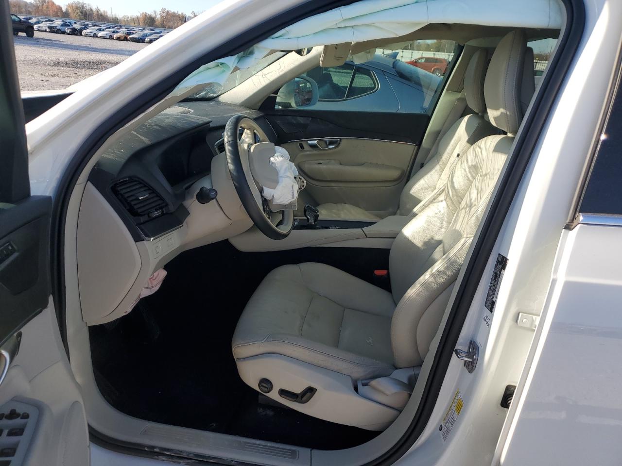 2020 Volvo Xc90 T6 Momentum VIN: YV4A22PK4L1550301 Lot: 92371535