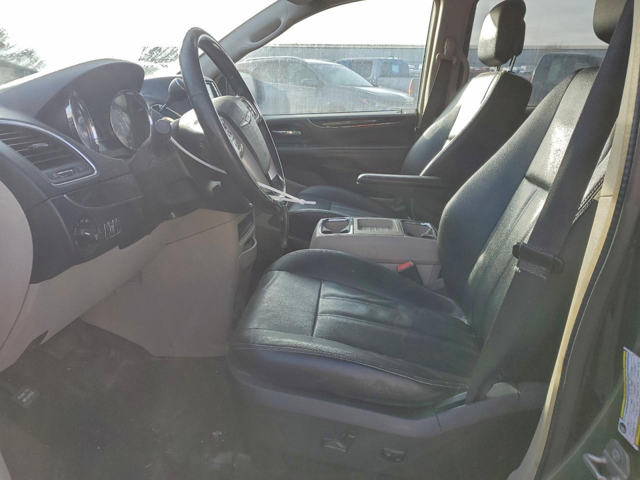 2016 Chrysler Town & Country Touring VIN: 2C4RC1BG5GR174029 Lot: 94049745