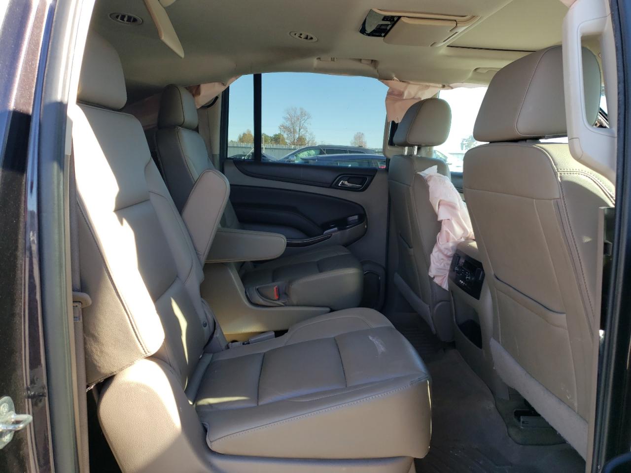 2016 Chevrolet Suburban C1500 Lt VIN: 1GNSCHKC5GR467191 Lot: 92852425
