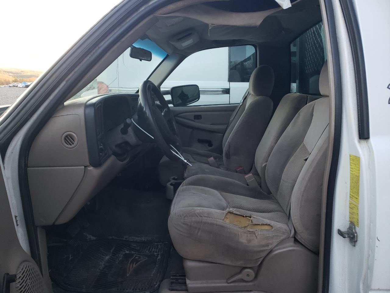 2006 Chevrolet Silverado Flatbed Truck VIN: 1GBJC34U06E170076 Lot: 92094765