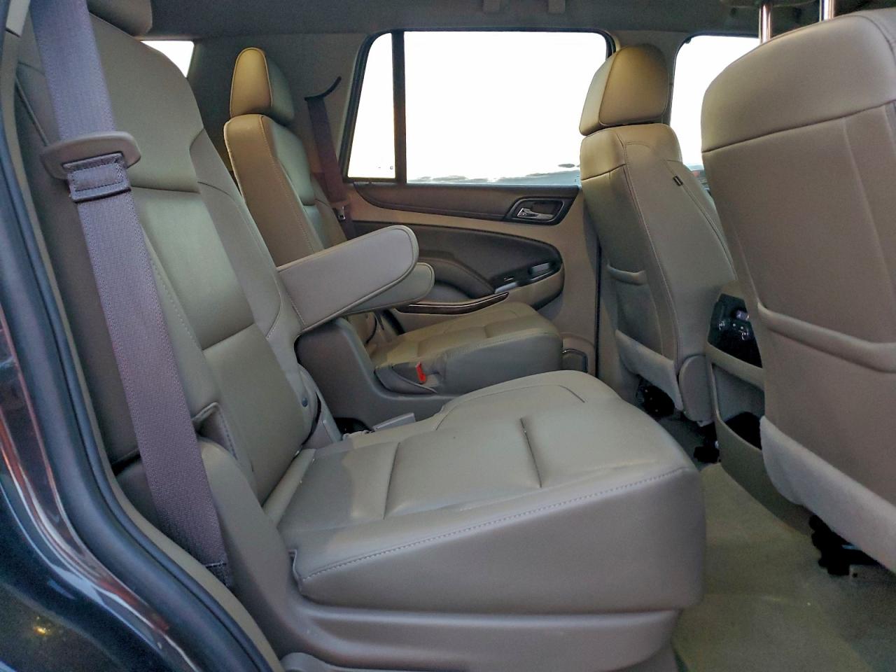 2018 Chevrolet Tahoe C1500 Lt VIN: 1GNSCBKC4JR256956 Lot: 94471625