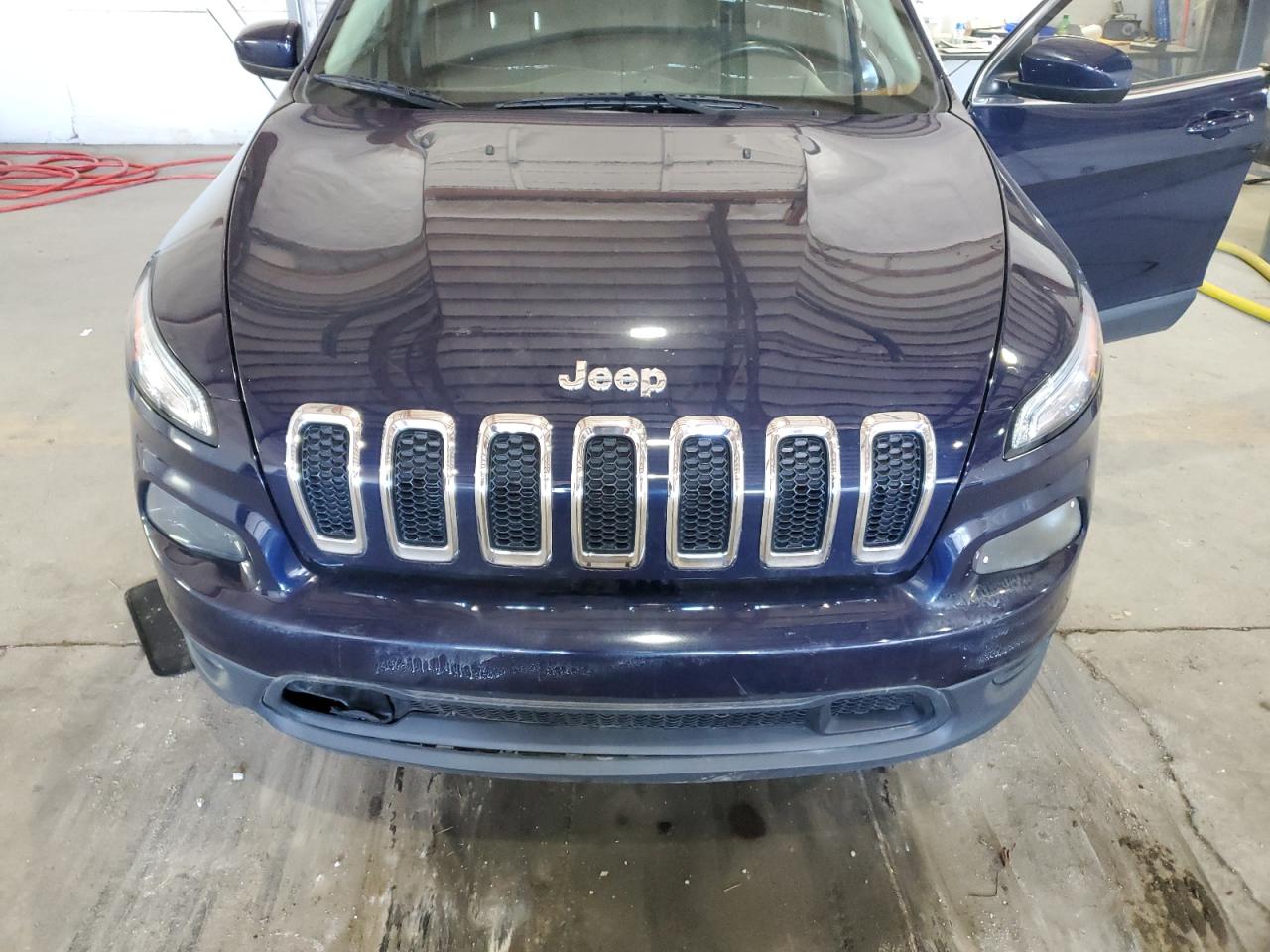 2015 Jeep Cherokee Latitude VIN: 1C4PJMCS6FW709408 Lot: 92283145