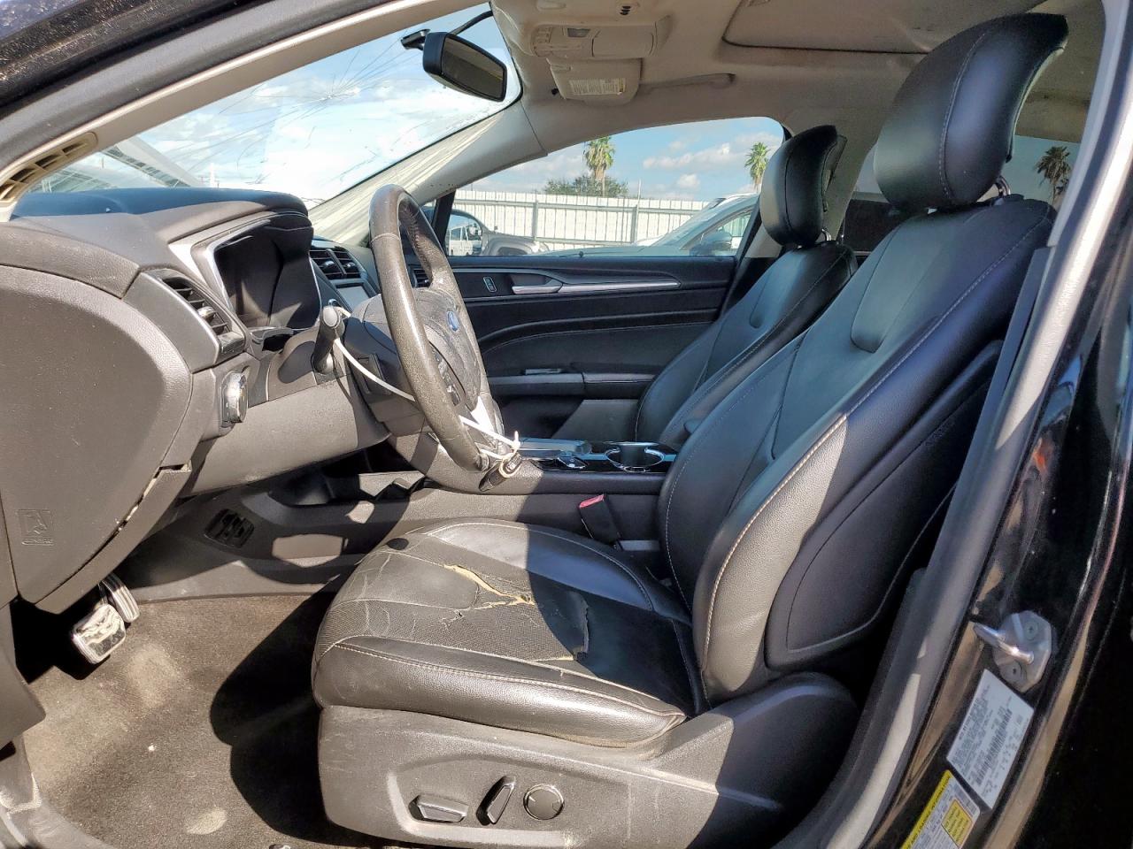 2014 Ford Fusion Titanium VIN: 3FA6P0K98ER330905 Lot: 92592835