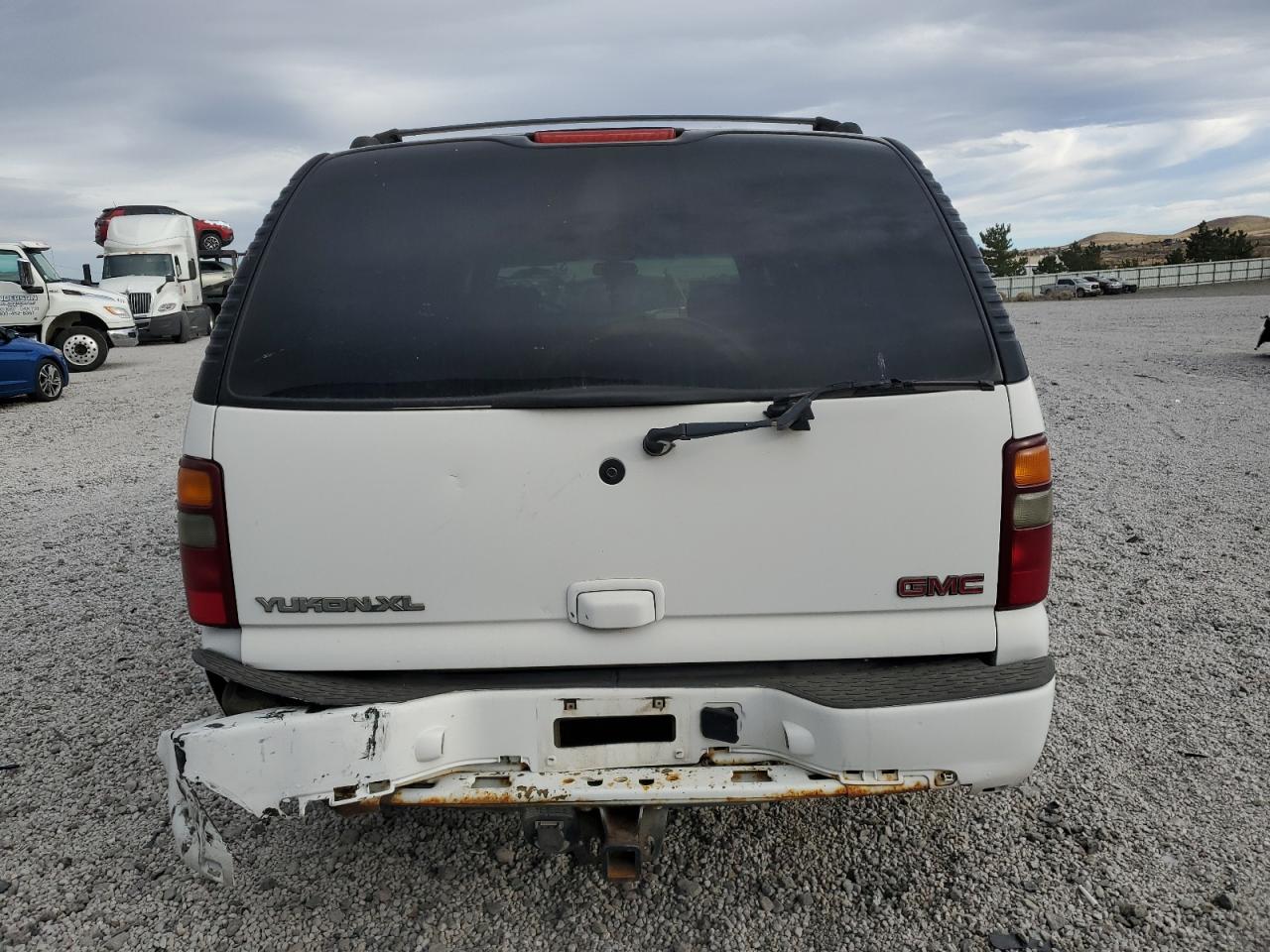 2003 GMC Yukon Xl Denali VIN: 1GKFK66UX3J148175 Lot: 90707825