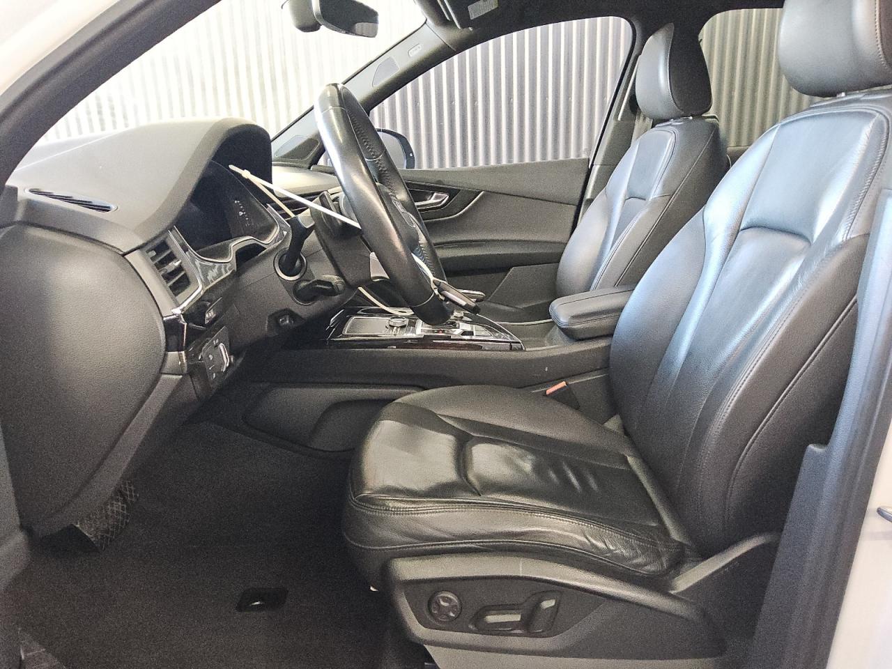 2017 Audi Q7 Premium Plus VIN: WA1LAAF79HD030200 Lot: 92510725