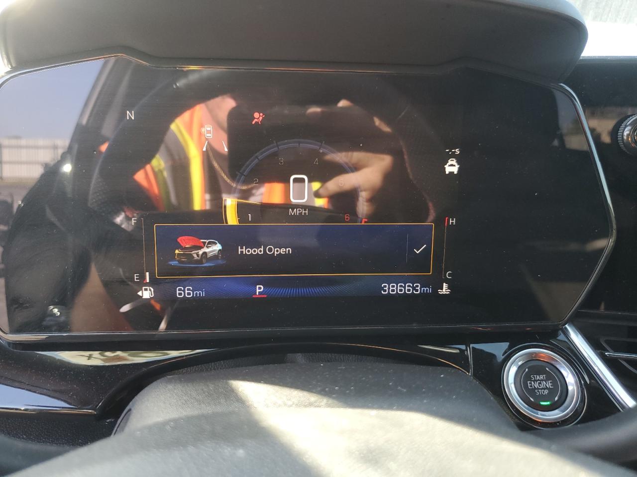 2025 Chevrolet Trax 2Rs VIN: KL77LJEP1SC016014 Lot: 92681585