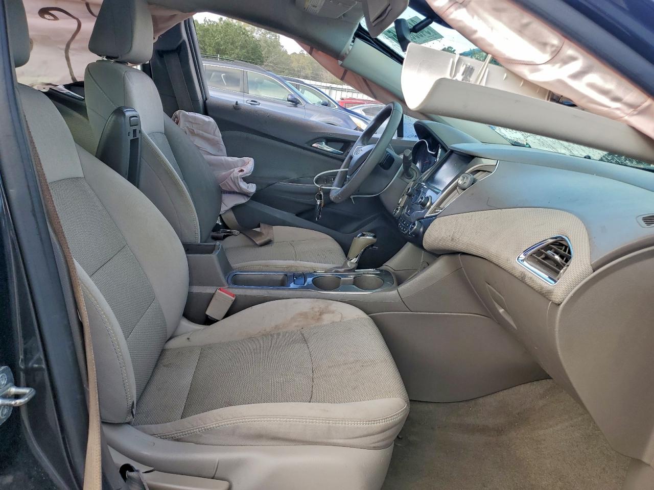 2017 Chevrolet Cruze Lt VIN: 1G1BE5SMXH7107642 Lot: 94693215