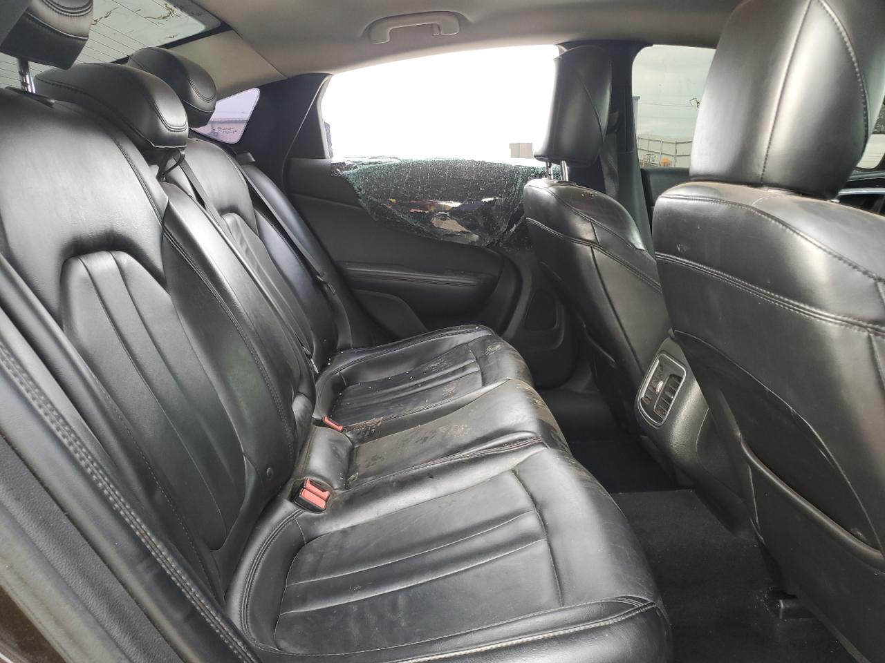 2015 Chrysler 200 C VIN: 1C3CCCCB6FN544523 Lot: 91373935