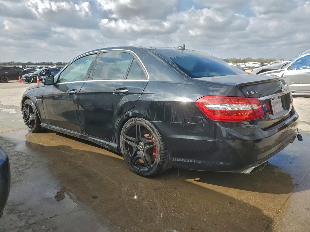 Фото: WDDHF7HB2AA163010