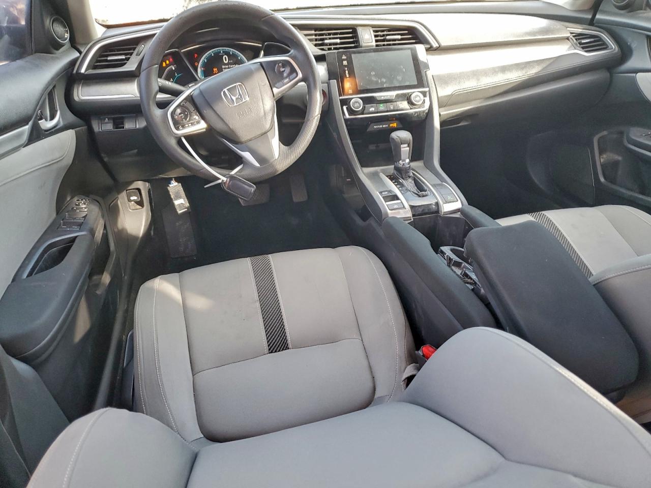 2018 Honda Civic Ex VIN: 2HGFC2F70JH586828 Lot: 94684415